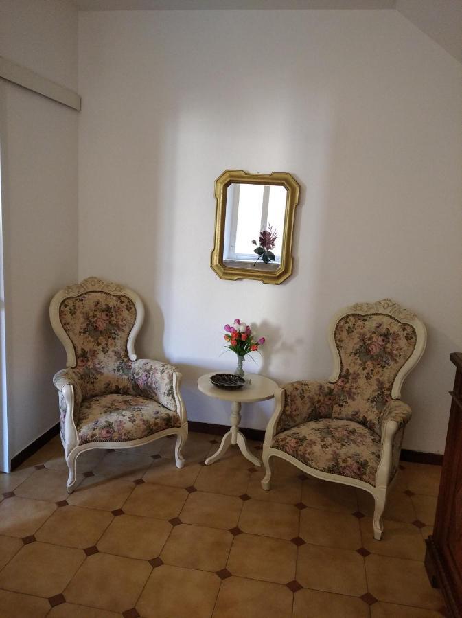 Ferienwohnung Casa Mariuccia A Due Passi Dal Mare Finale Ligure Exterior foto