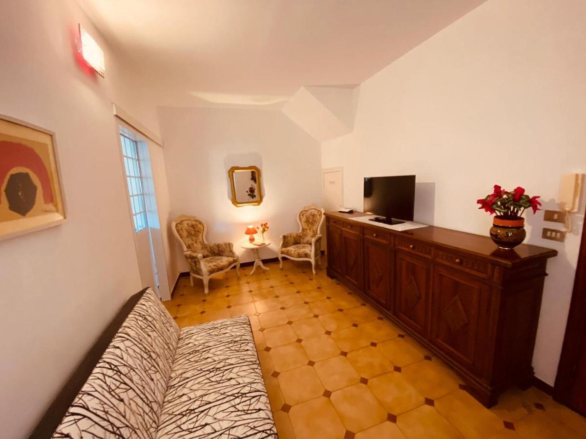 Ferienwohnung Casa Mariuccia A Due Passi Dal Mare Finale Ligure Exterior foto